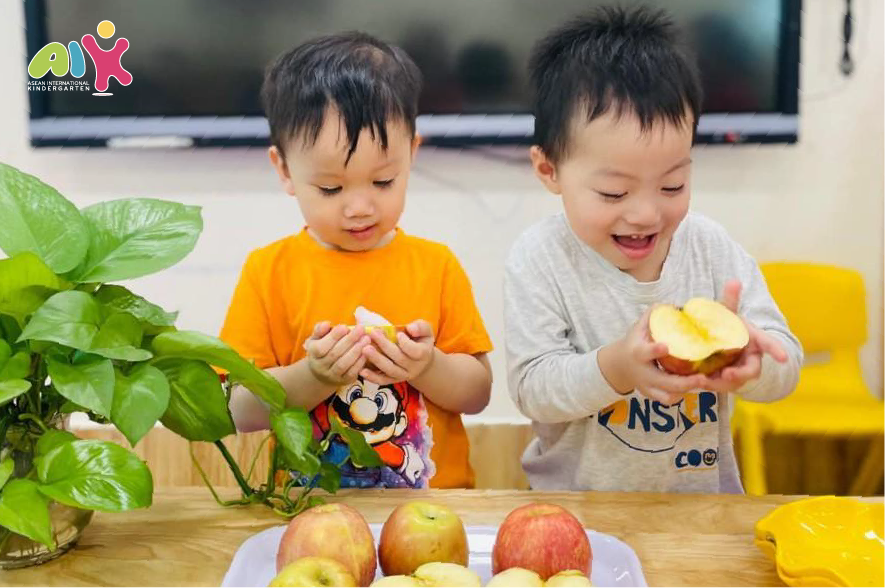 Giờ học cảm quan: Nhận biết mùi - vị QUẢ TÁO